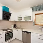 Apartment Antonia's Place By Kristonia *