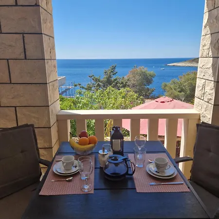 Antonia's Place By Kristonia Apartmán