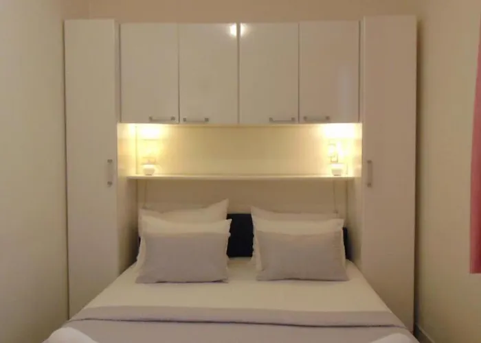 Apartment Antonia's Place By Kristonia *